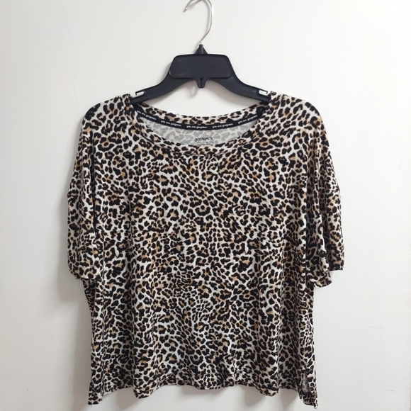 Chic Leopard Print Short Sleeve Top Stretchy Size L (12-14) By Joyspun - Picture 2 of 7